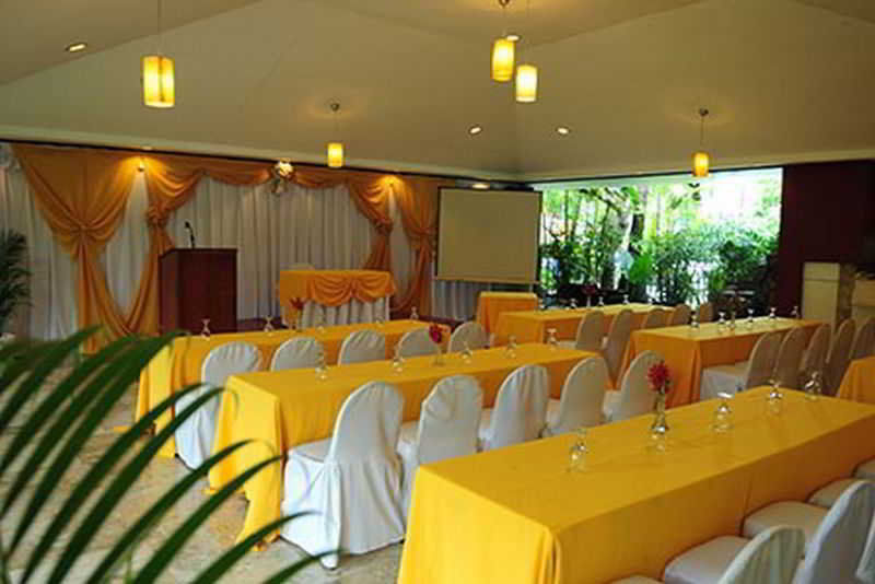 โรงแรมเดอะ อโป วิว Davao ภายนอก รูปภาพ